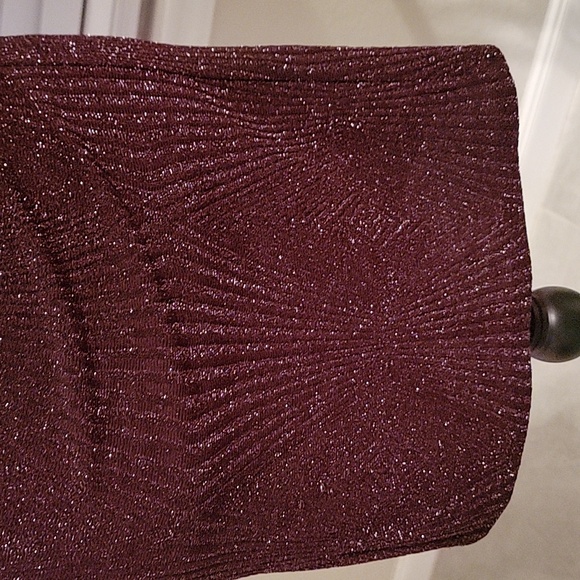 Trixxi Medium Party Dress. Burgundy Shine. - Picture 4 of 13